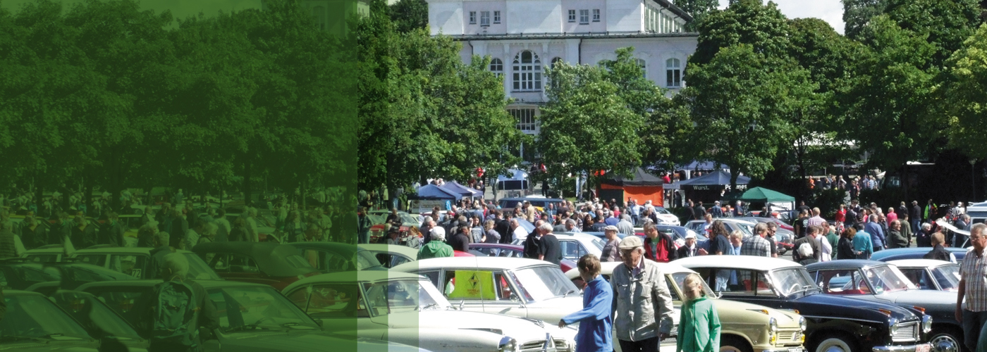 In der Halle und vor der Halle